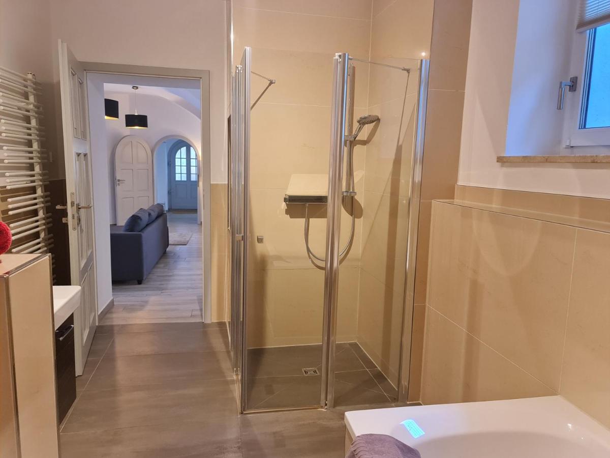 Appartements In Schoner Burganlage Γιένα Εξωτερικό φωτογραφία